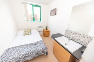 X1 Borden Court | Single Room in Shared Flat, Liverpool